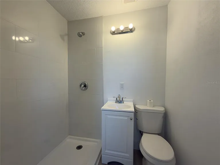401 E Columbus Dr #4 — Photo 6