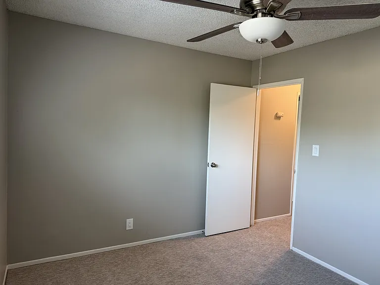 204 N Berkeley Ave #C — Photo 23