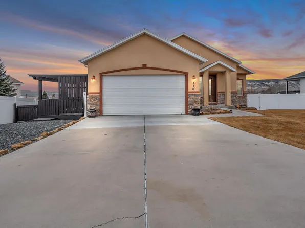 216 Chardonnay Ln, Rock Springs, WY 82901