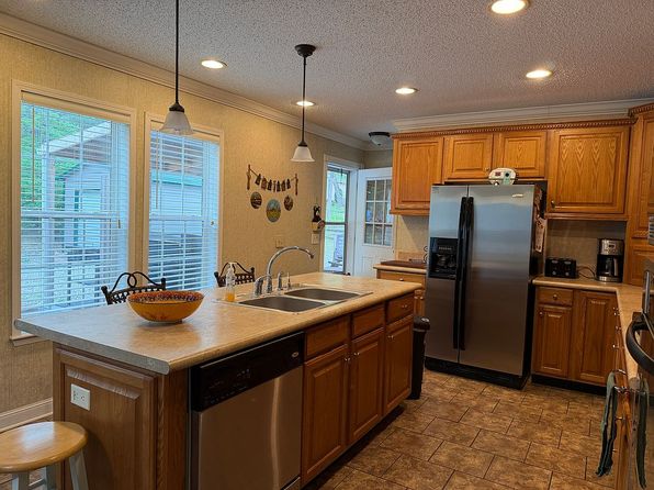 221 Evening Side Ln