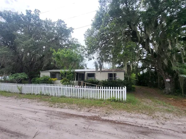 15 Country Road, Lorida, FL 33857