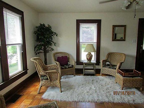 3rd image of 4473 Pennsylvania St