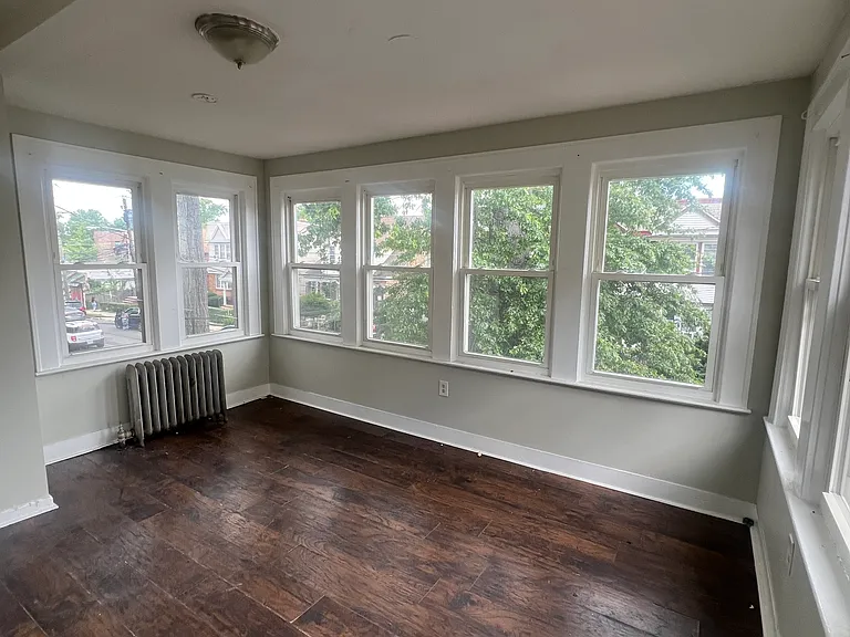 Alexander St — Photo 1