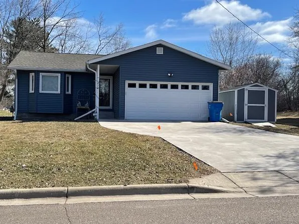 810 11th St SW, Pine City, MN 55063