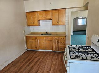 1104 Broadway Ave APT 3, Mc Kees Rocks, PA 15136