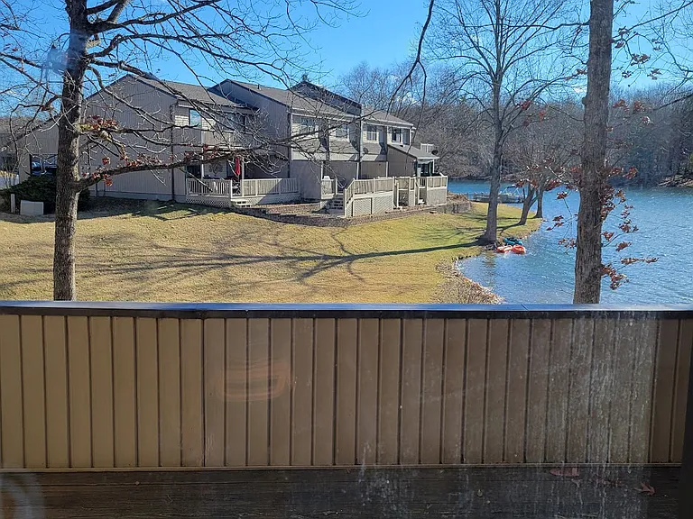 74 Lakeshore Ct #81-1 — Photo 4