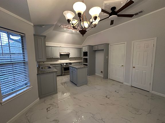 5th image of 2904 Elaine Ct