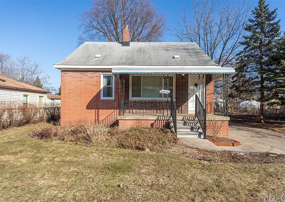1st image of 26668 Couzens Ave