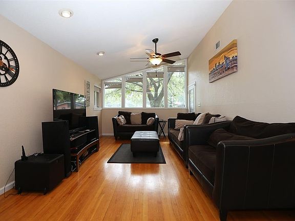 2nd image of 1847 Mill Creek Dr