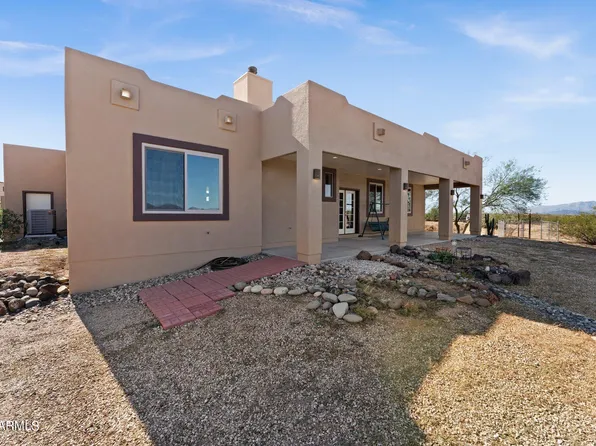45706 W DUFF Road, Wickenburg, AZ 85390