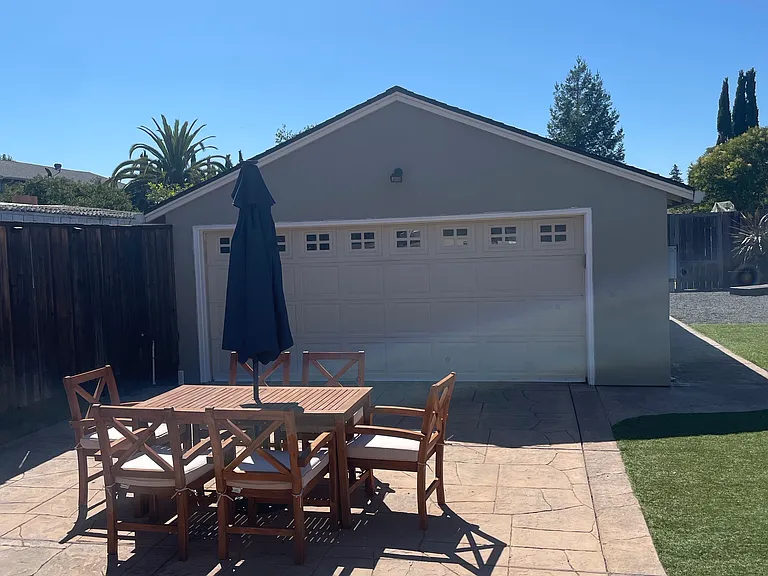 1627 Jefferson Ave — Photo 18