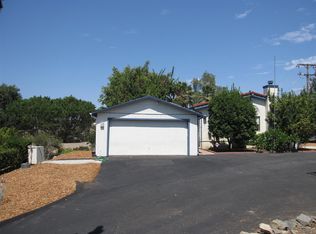 1142 York Dr, Vista, CA 92084