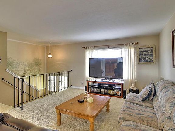 2nd image of 421 Saint Joseph Ave