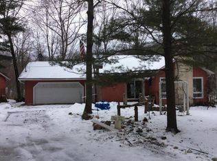 5101 E Baseline Rd, White Cloud, MI 49349