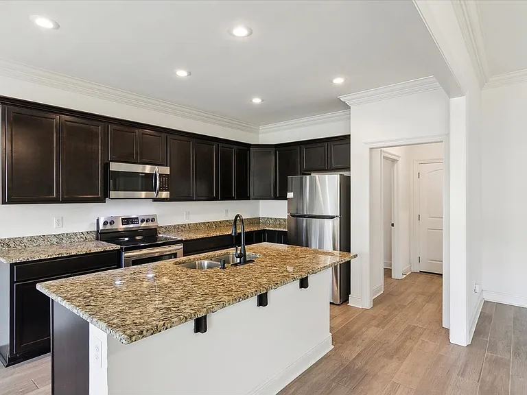 1013 Cypresswood — Photo 11