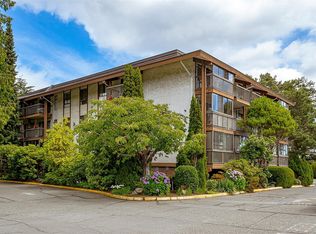 Royal Woods Ascot, Saanich, BC V8X 4B1
