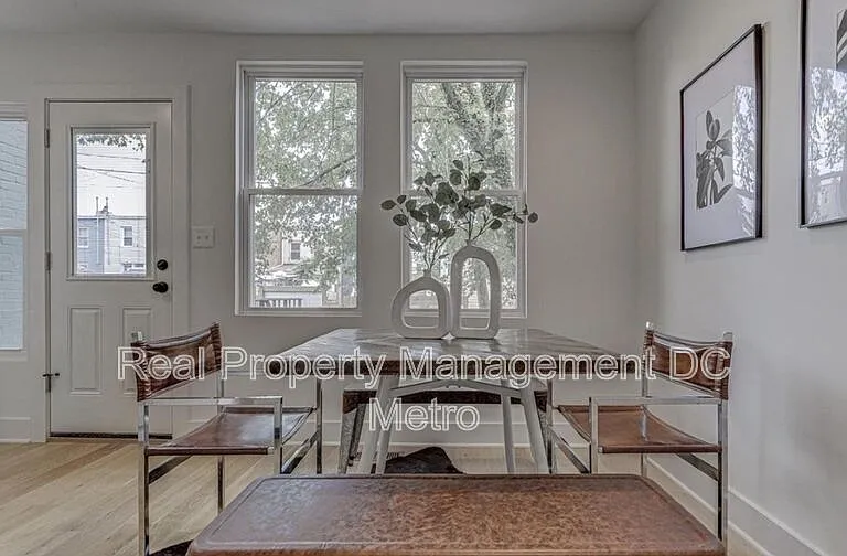 1711 Lang Pl NE — Photo 20