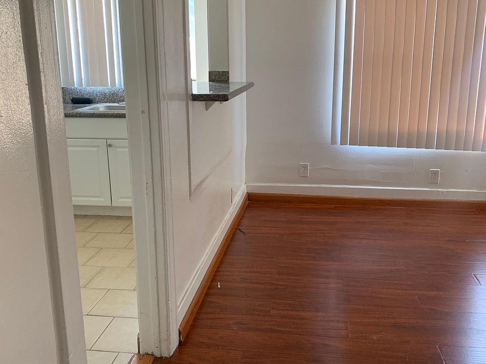 1st image of 12636 S Figueroa St #18