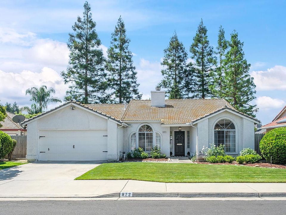 1st image of 872 Minarets Ave