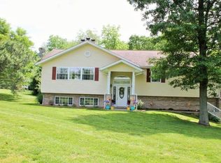 2800 Old Creal Springs Rd, Marion, IL 62959