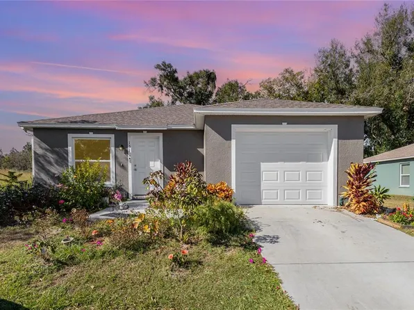 151 1st St, Winter Haven, FL 33880
