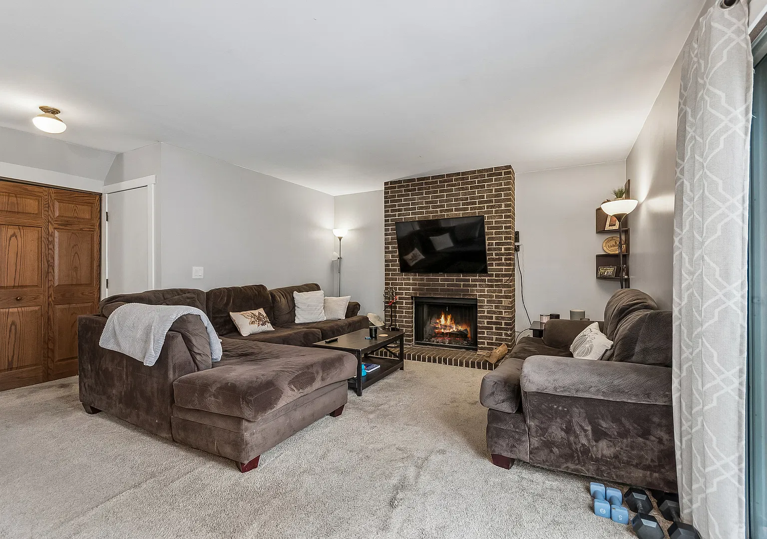 3 bed, 1.5 bath, 1580 sqft, $2,800 — Photo 4