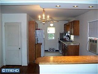 3rd image of 1905 Lincoln Ave
