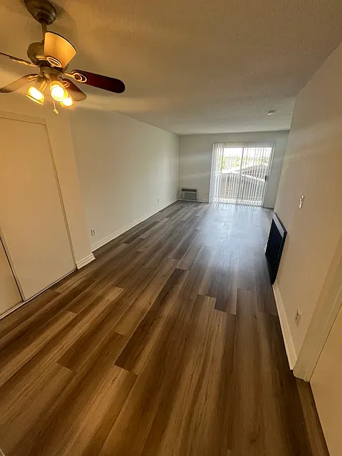 1620 Venice Blvd — Photo 2