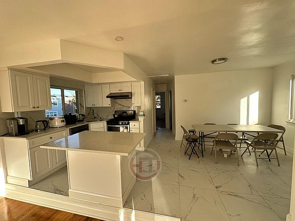 3rd image of 1464 Stadium Ave Floor 2
