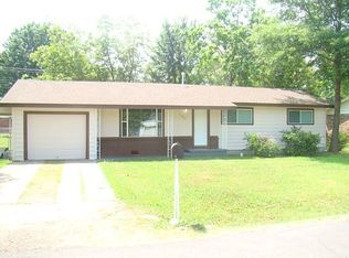1203 Grace St, Poteau, OK 74953