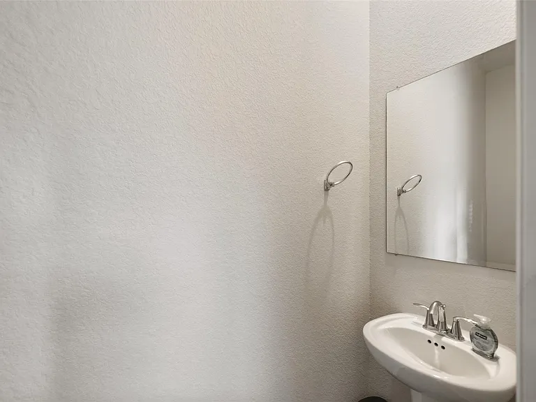 708 Ivory Manor Dr — Photo 20
