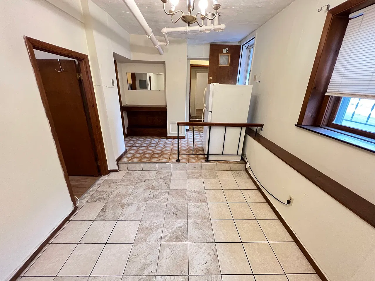 19 Price Rd — Photo 4