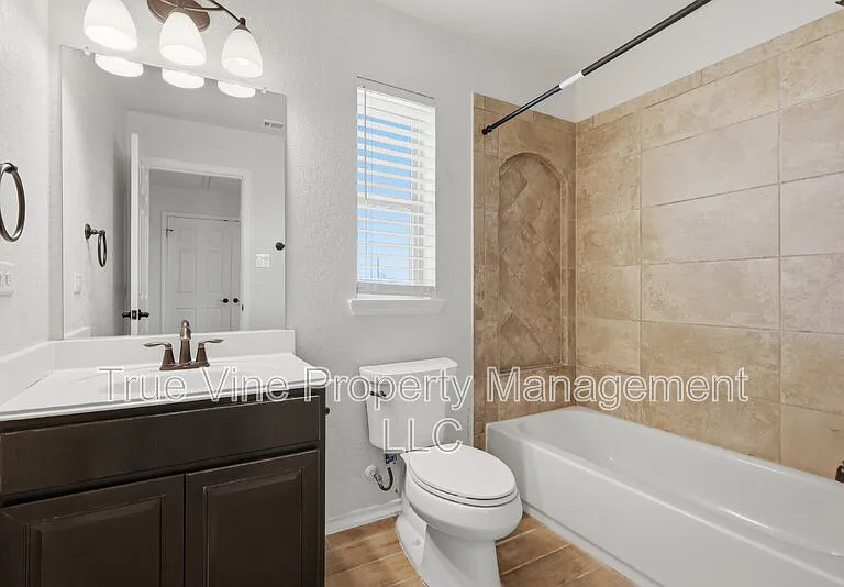 114 Katy Way — Photo 12