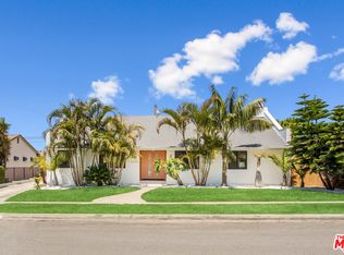 6025 S Holt Ave, Los Angeles, CA 90056