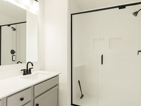 5th image of 11912 Basking Dr #1