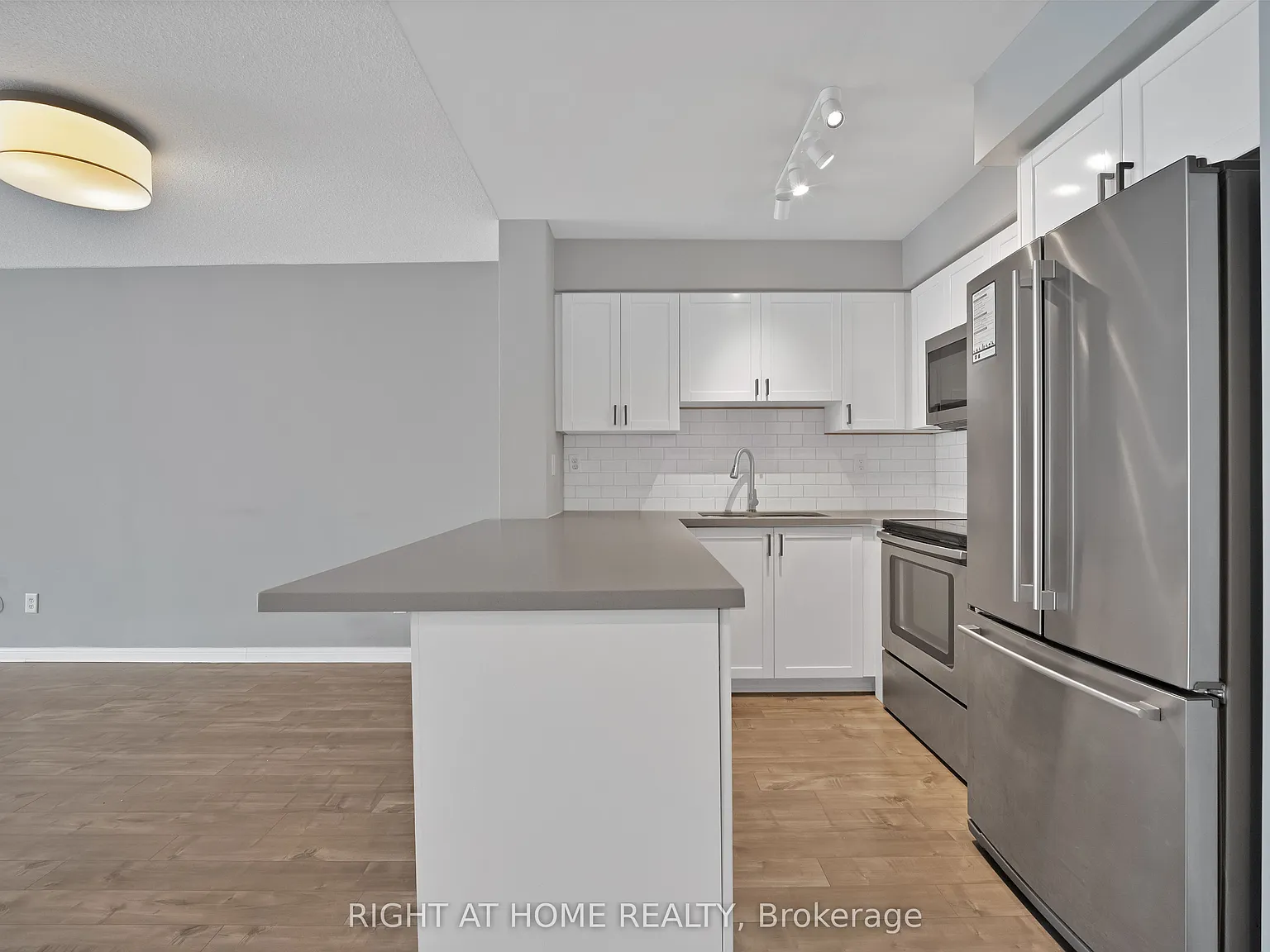 1 bed, $2,550 — Photo 3