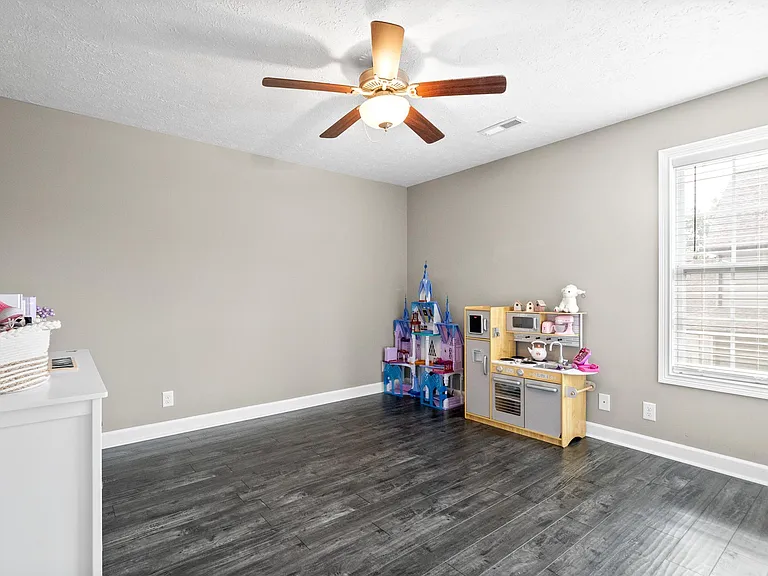 2831 Chatfield Dr — Photo 24