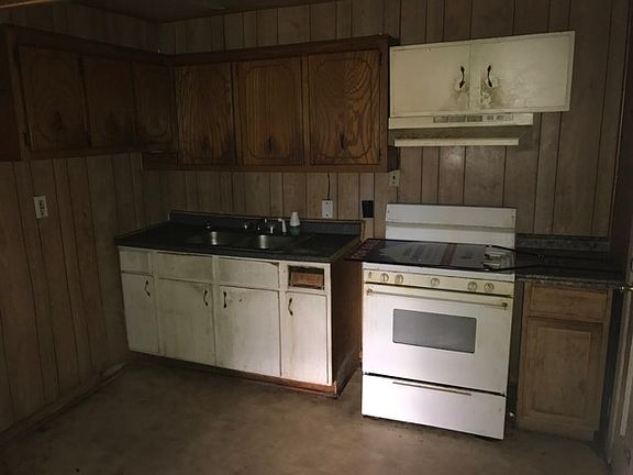 3rd image of 2801 Bagley St
