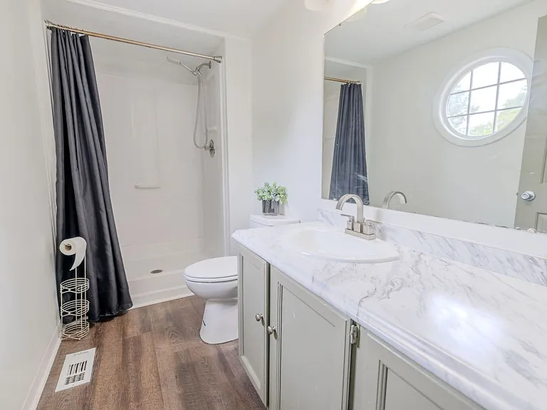 2073 Raintree Pl — Photo 21