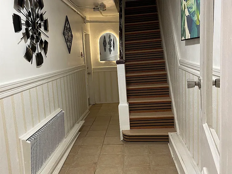 477 Mercer St #1 — Photo 12