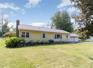 14 Lynnwood Dr, Brockport, NY 14420