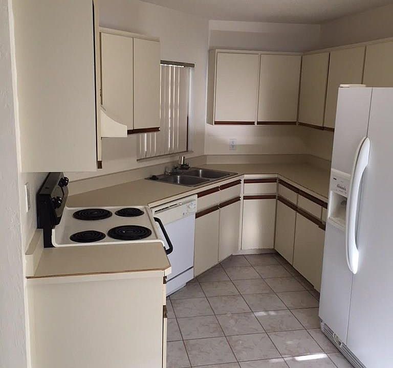 2nd image of 4A Wheaton Ln