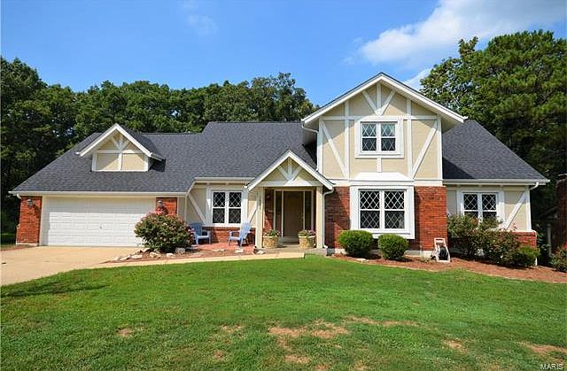 2nd image of 1521 Virginia Dr