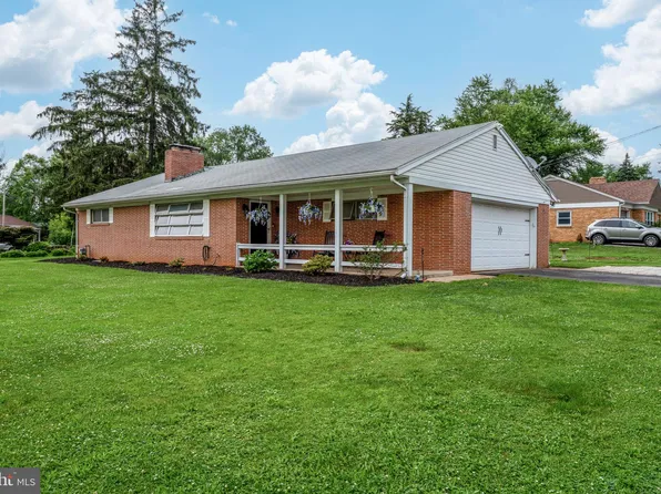 2351 Brougher Ln, York, PA 17408