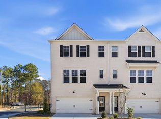 327 Dresden Cir, Tucker, GA 30084