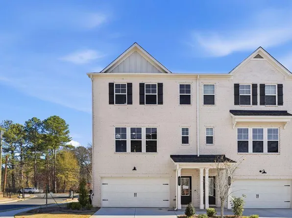 327 Dresden Cir, Tucker, GA 30084