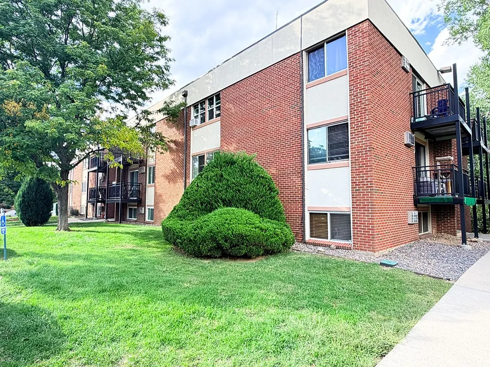 5995 W Hampden Ave #E2