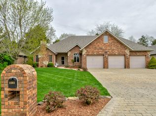 2361 E Olde Ivy St, Springfield, MO 65804