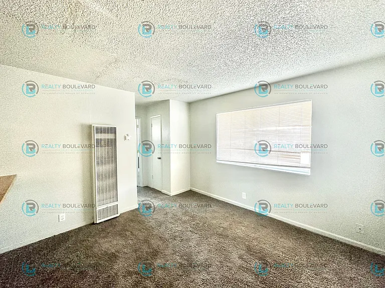 929 Willow St — Photo 6
