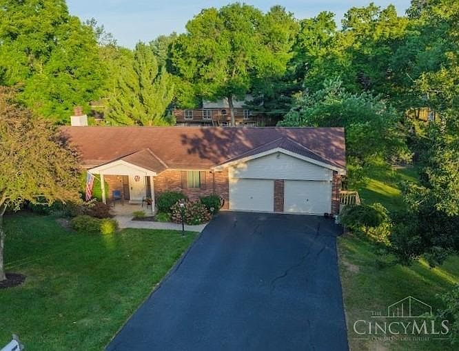 1st image of 781 Pickwick Dr